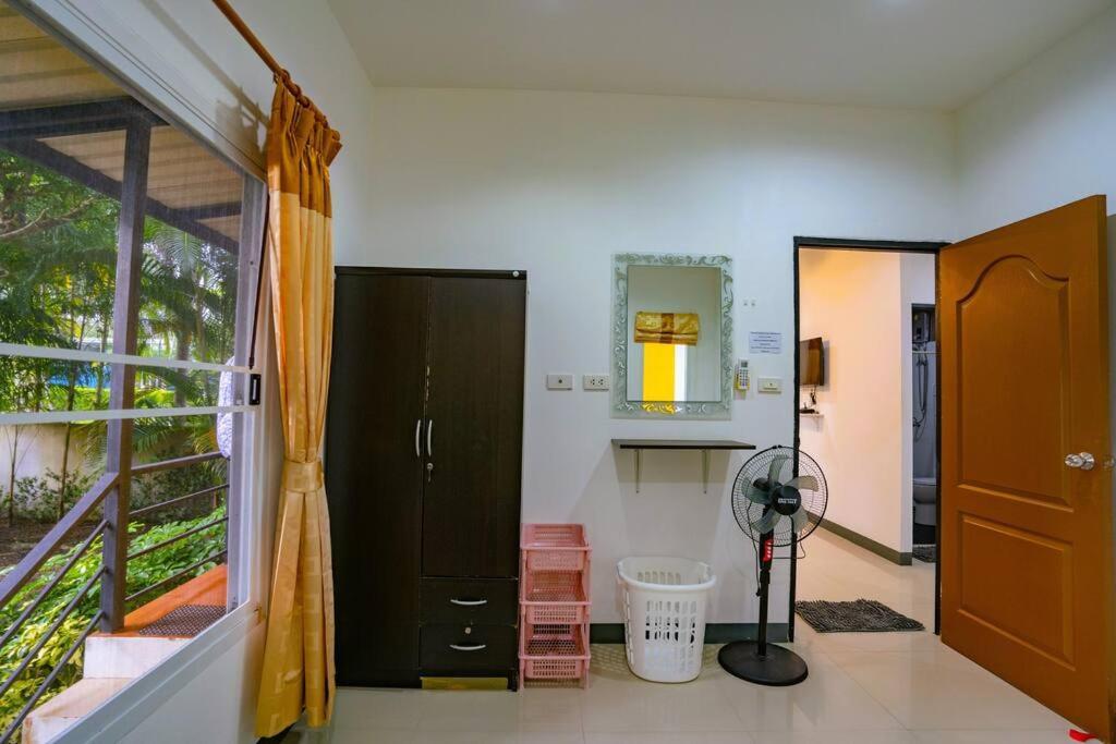 Little Yellow House- Aonang Ao Nang Exterior photo