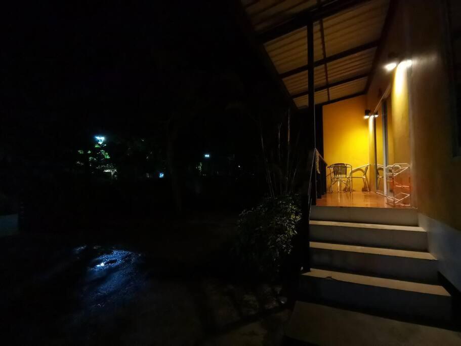 Little Yellow House- Aonang Ao Nang Exterior photo